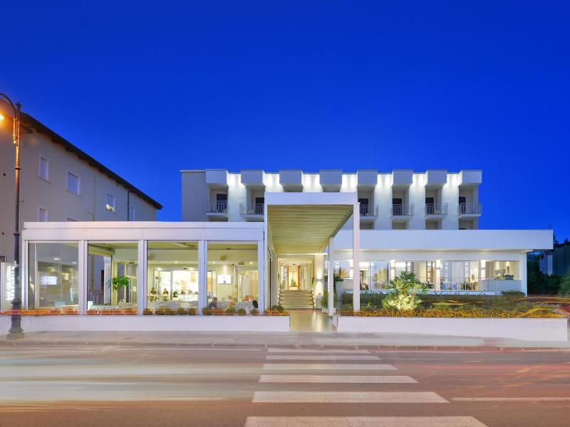 Hotel Serenella image