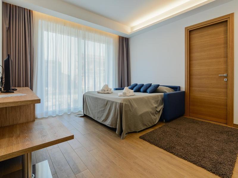 Hotel Serenella image