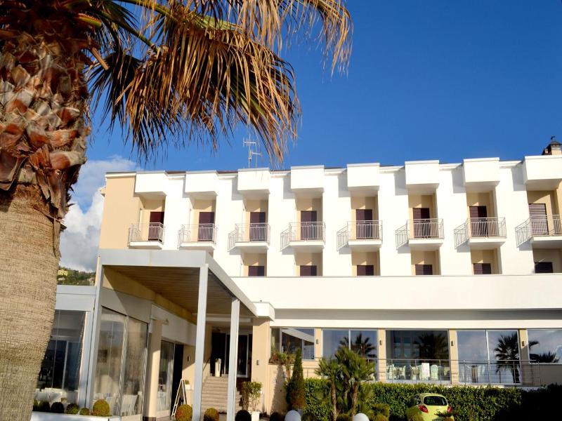 Hotel Serenella image