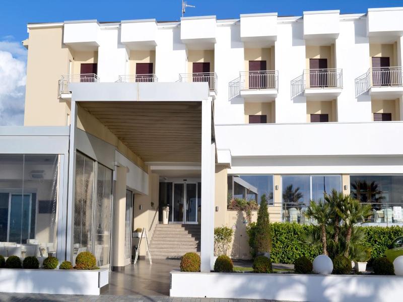 Hotel Serenella image