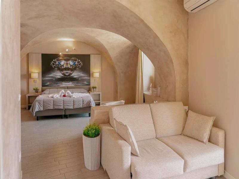 Hotel Miralago image