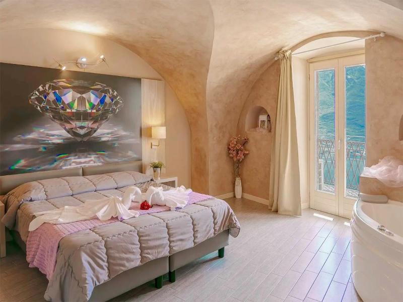 Hotel Miralago image