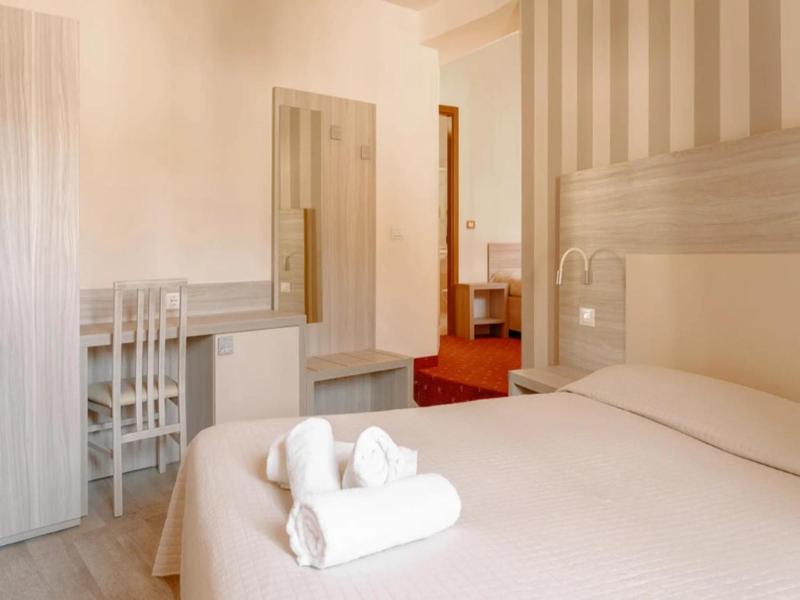 Hotel Miralago image