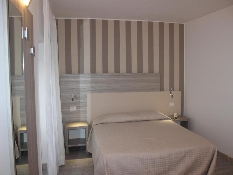 Hotel Miralago image