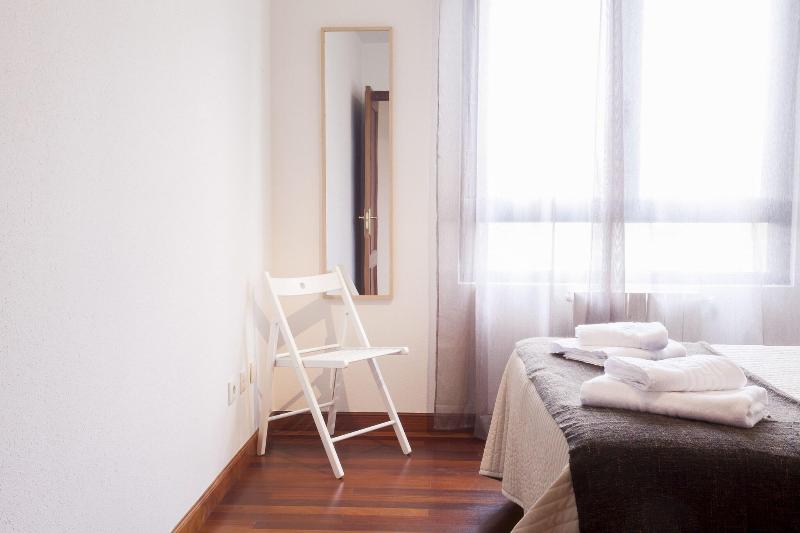 Apartamentos Alday image