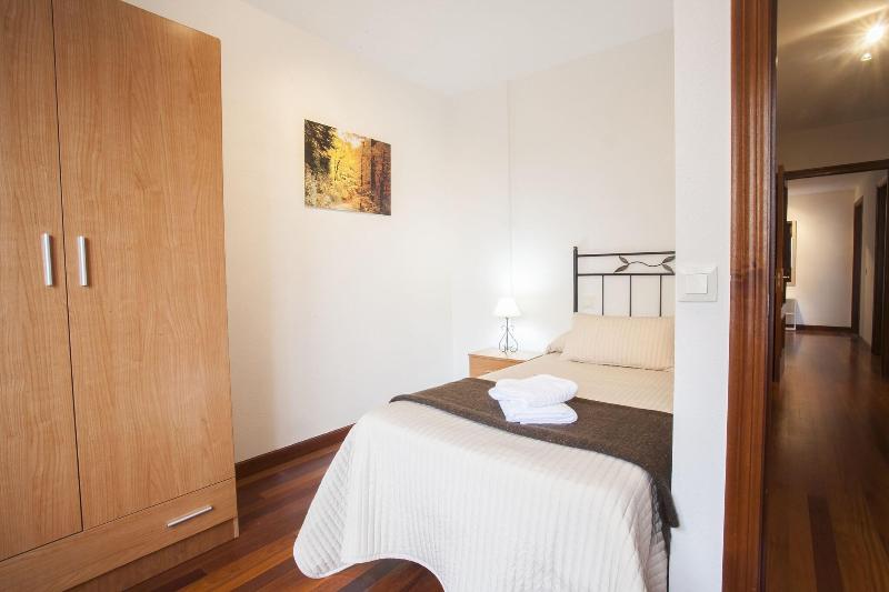 Apartamentos Alday image