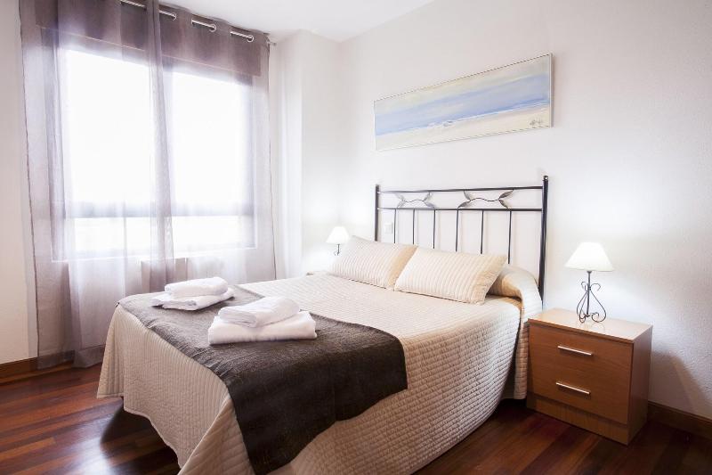 Apartamentos Alday image