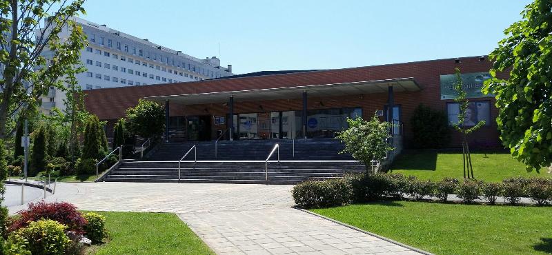 Apartamentos Alday image