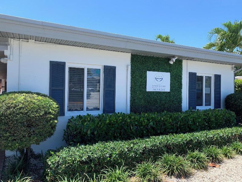 4145 By The Sea Inn Suites image