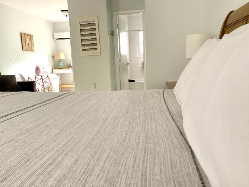 4145 By The Sea Inn Suites image