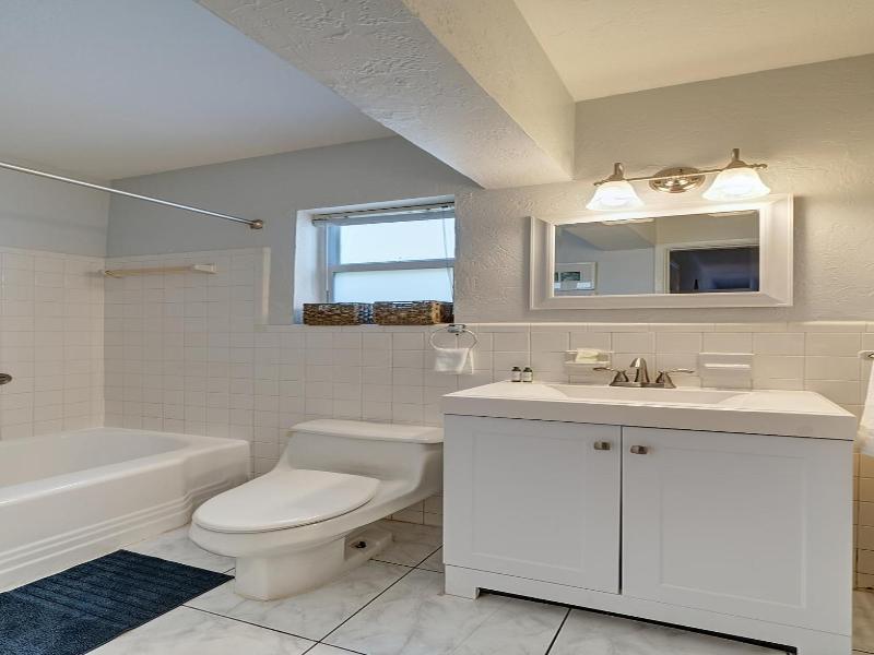 4145 By The Sea Inn Suites image
