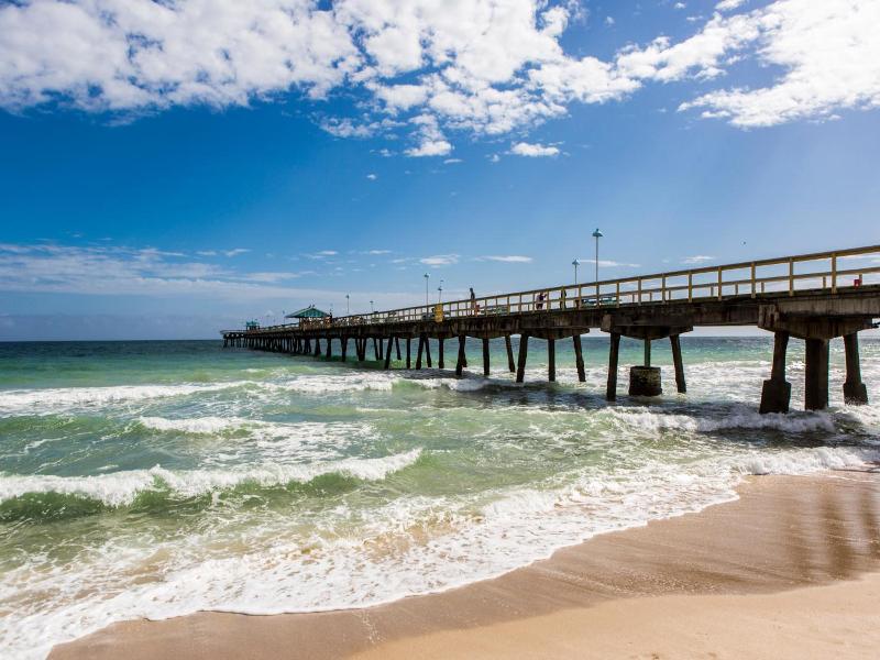 4145 By The Sea Inn Suites image