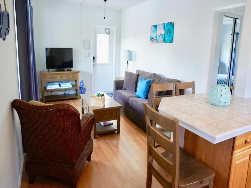 4145 By The Sea Inn Suites image