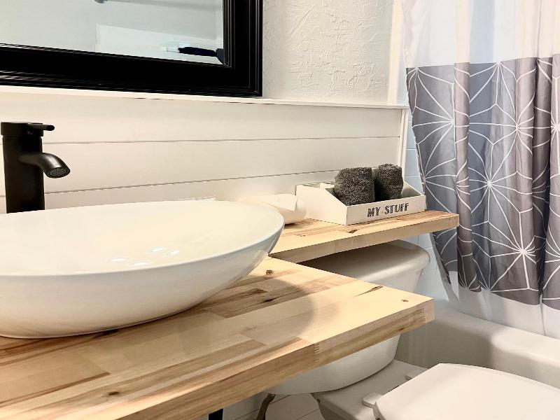 4145 By The Sea Inn Suites image