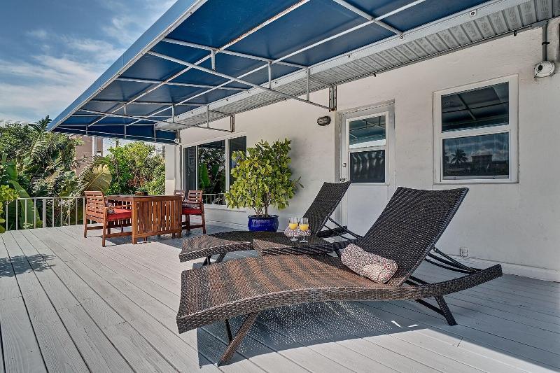 4145 By The Sea Inn Suites image
