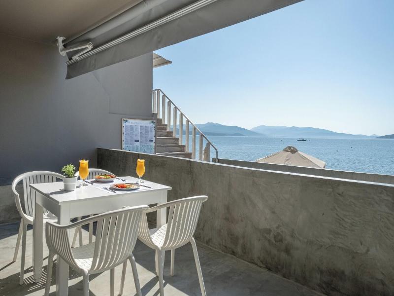 Nelly S Apartments image