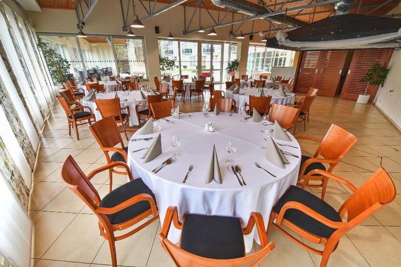 Hotel Jana image