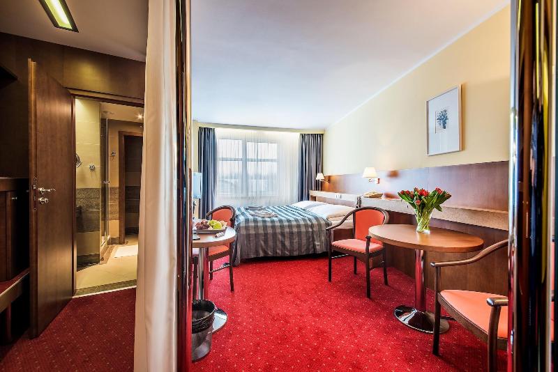 Hotel Jana image