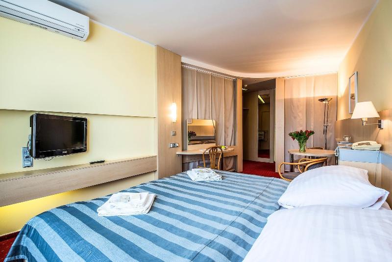 Hotel Jana image