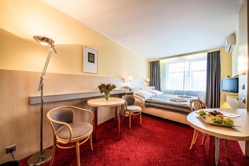 Hotel Jana image
