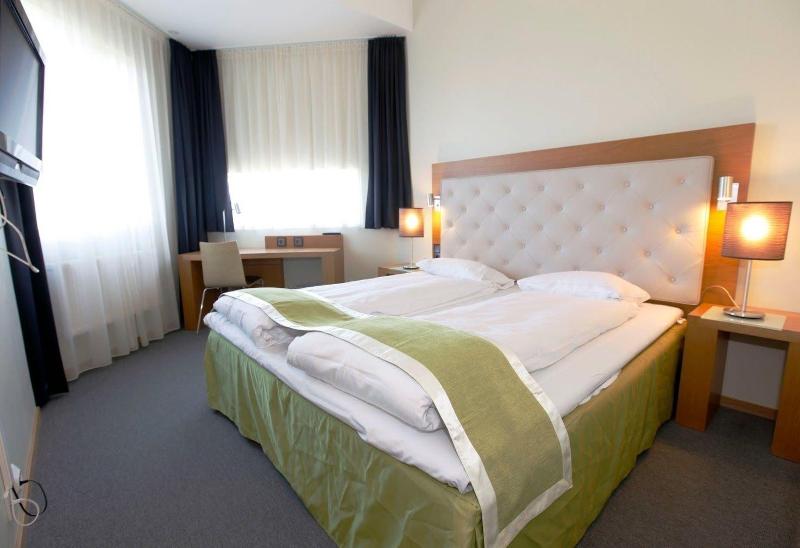 Utsikten Hotell & Resort image