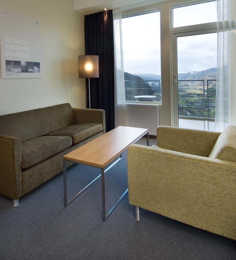 Utsikten Hotell & Resort image