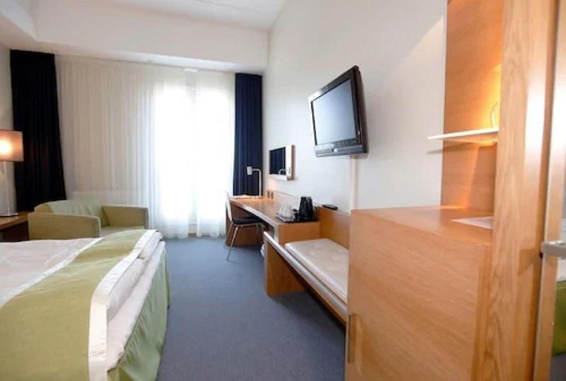 Utsikten Hotell & Resort image