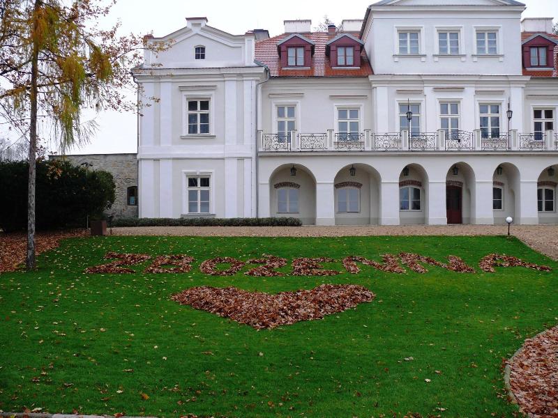 Dwór Zbożenna image