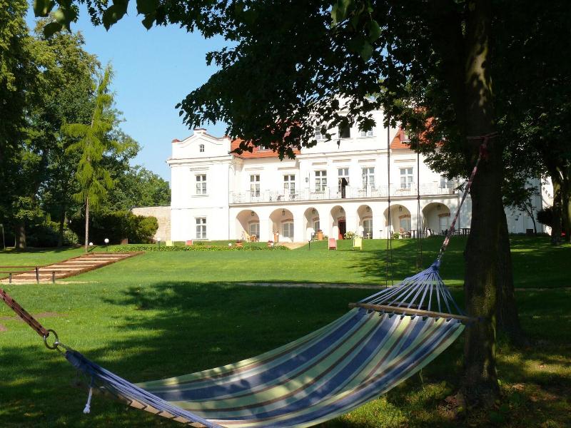 Dwór Zbożenna image