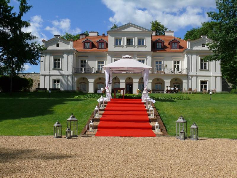 Dwór Zbożenna image
