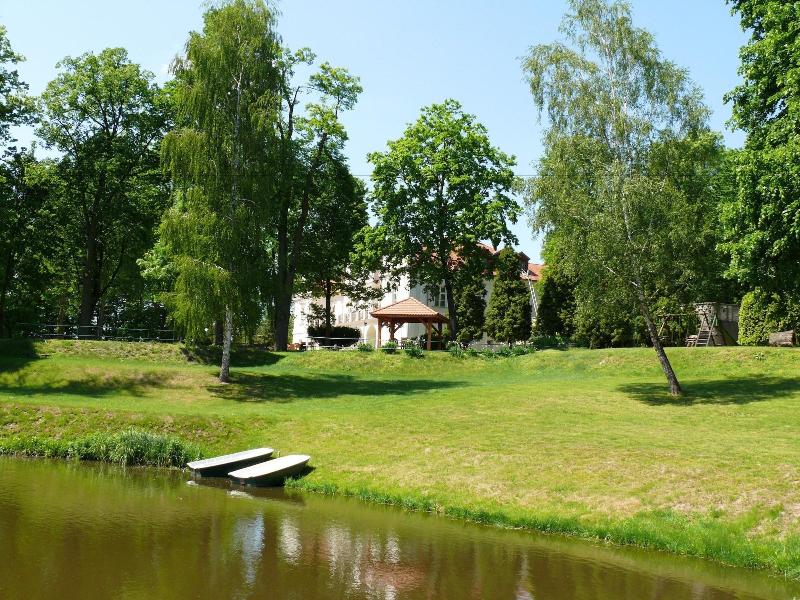 Dwór Zbożenna image