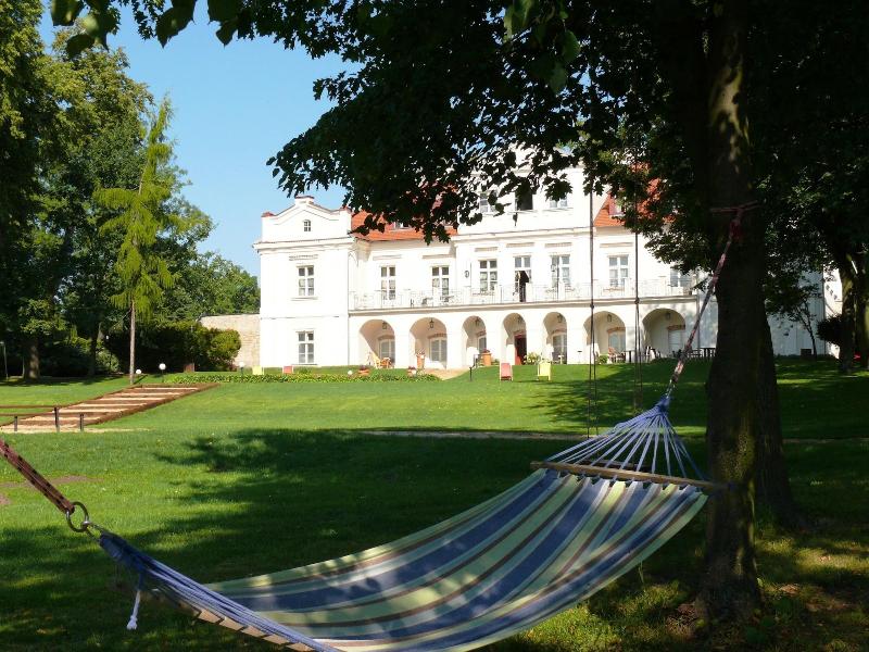 Dwór Zbożenna image
