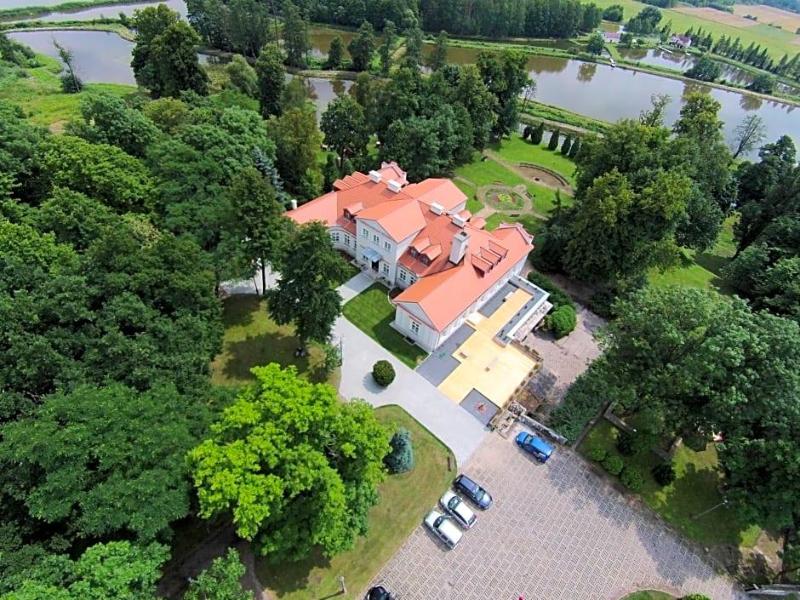 Dwór Zbożenna image