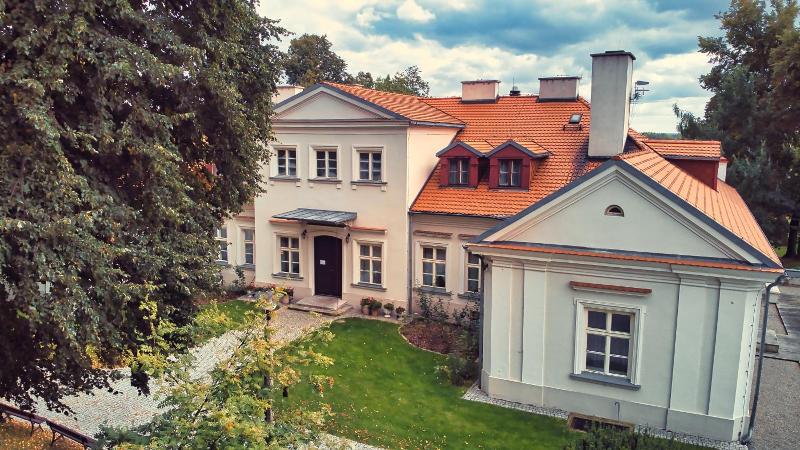 Dwór Zbożenna image