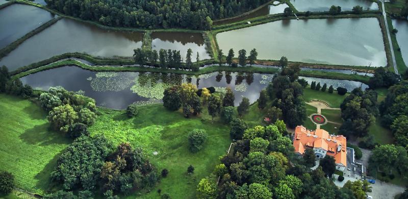 Dwór Zbożenna image