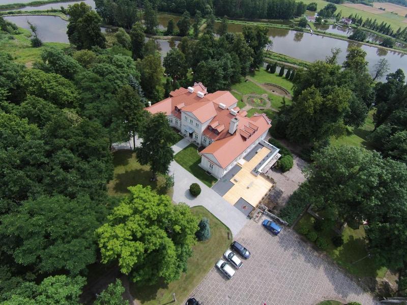 Dwór Zbożenna image