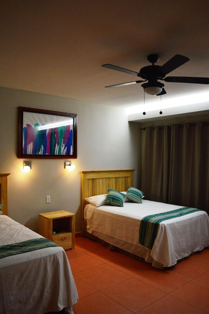 Hotel Los Mangos image