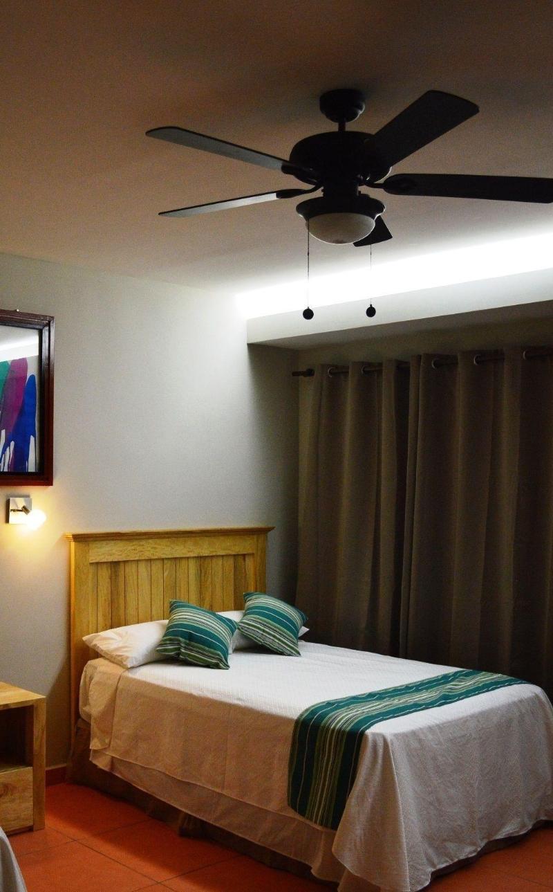 Hotel Los Mangos image