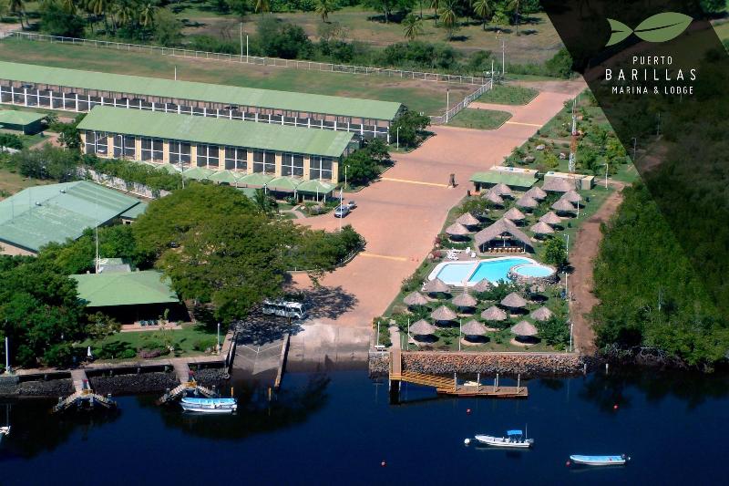 Puerto Barillas Marina & Lodge