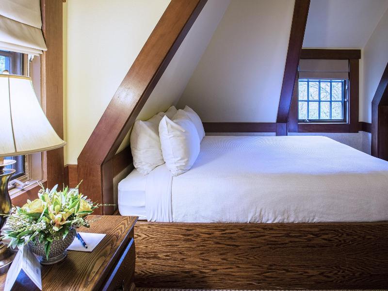 Ucla Lake Arrowhead Lodge image