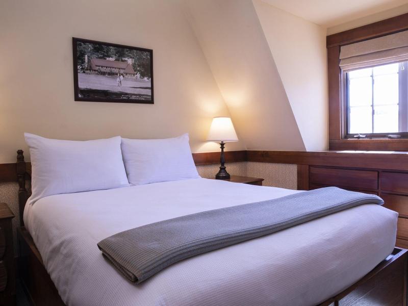 Ucla Lake Arrowhead Lodge image