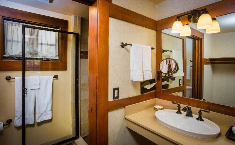 Ucla Lake Arrowhead Lodge image