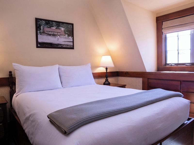 Ucla Lake Arrowhead Lodge image