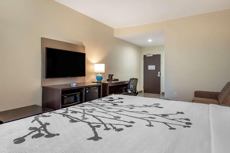 Sleep Inn & Suites Waller image