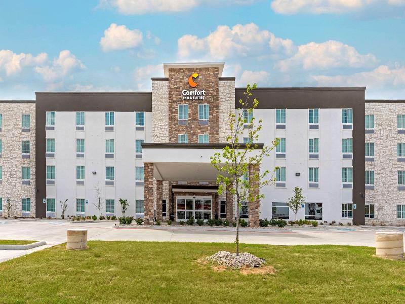 Comfort Inn & Suites Euless Dfw West image