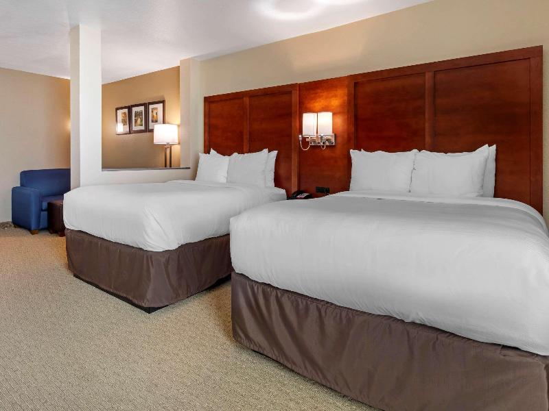 Comfort Inn & Suites Euless Dfw West image