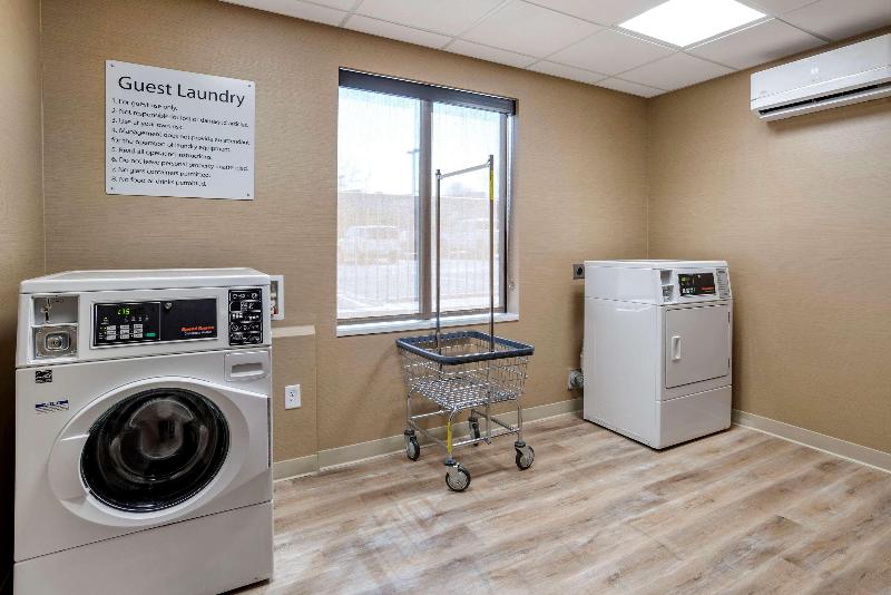 Comfort Inn & Suites Harrisonburg image