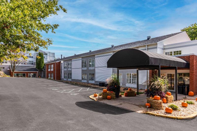 Heidel House Hotel And Conference Center image