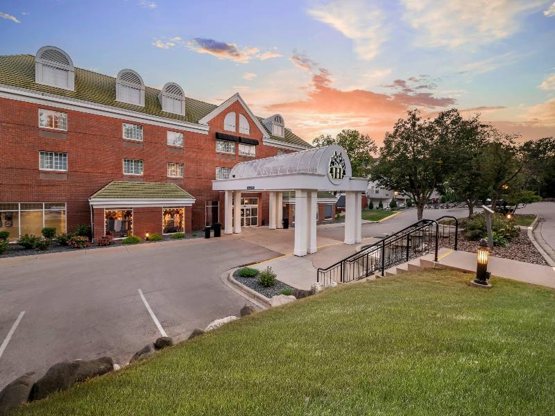 Heidel House Hotel And Conference Center image
