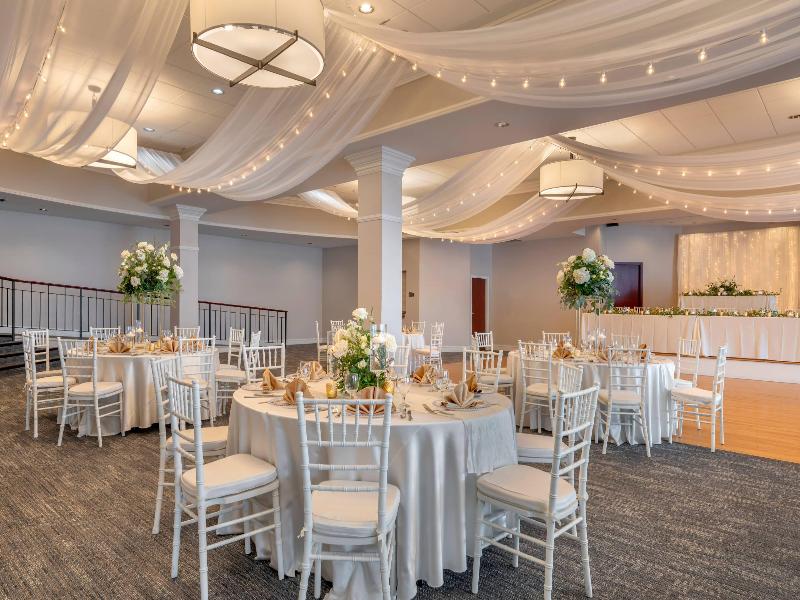 Heidel House Hotel And Conference Center image